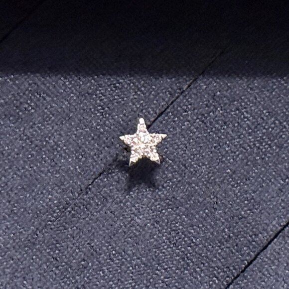 New MARIA TASH Diamond Star Threaded Stud Earring WG 4.5mm - Picture 1 of 6